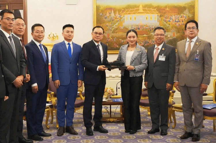 砥砺奋进 书写整体加强变革新篇章_