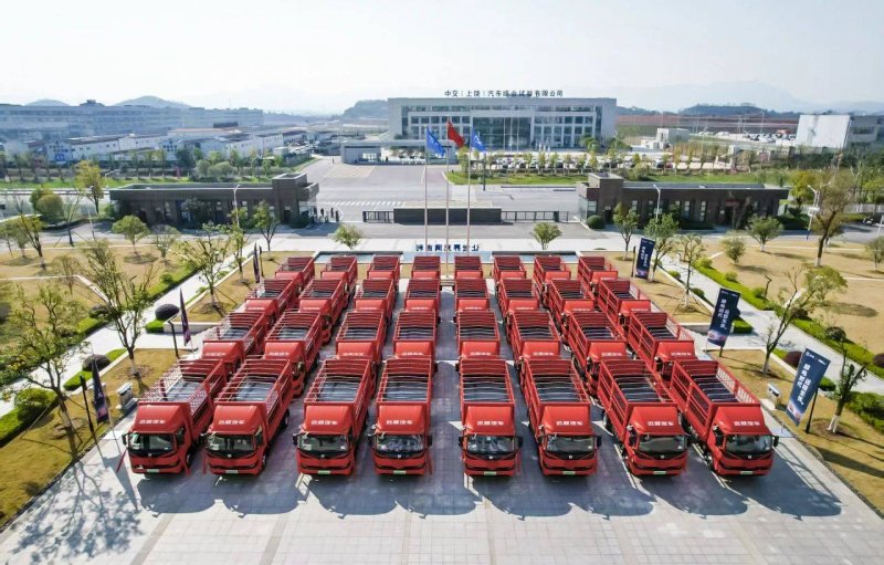市七届人大五次会议主席团举行第三次会议_